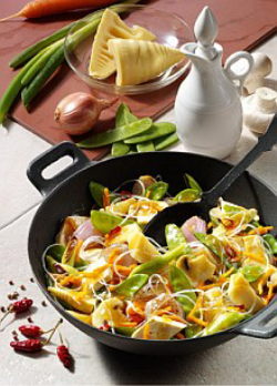 Gemüsepfanne mit Tofu